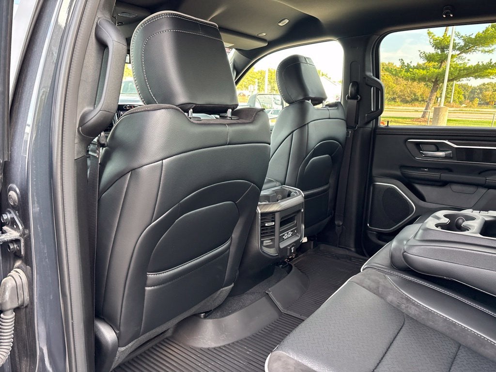 2026 RAM 1500 Laramie Crew Cab 4x4 5'7' Box