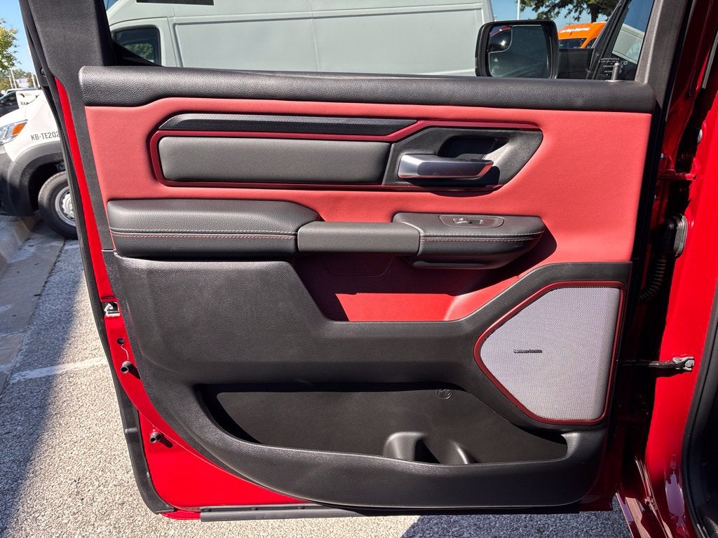 2027 RAM Ram 1500 RAM 1500 REBEL CREW CAB 4X4 5'7' BOX