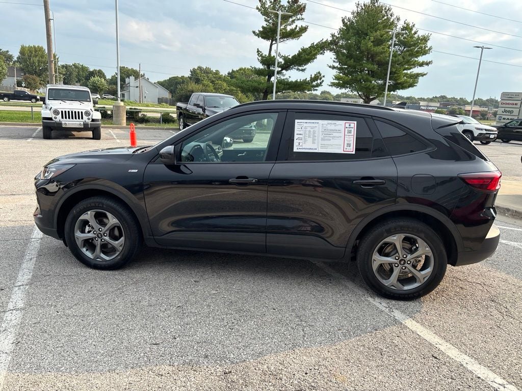 2025 Ford Escape ST-Line Select