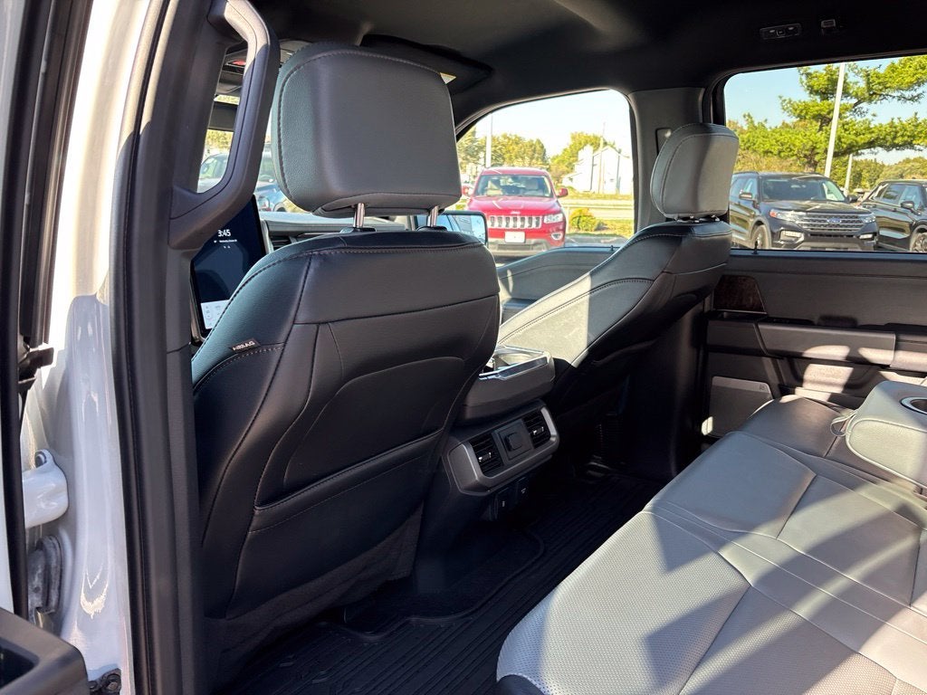 2023 Ford F-150 Lightning LARIAT