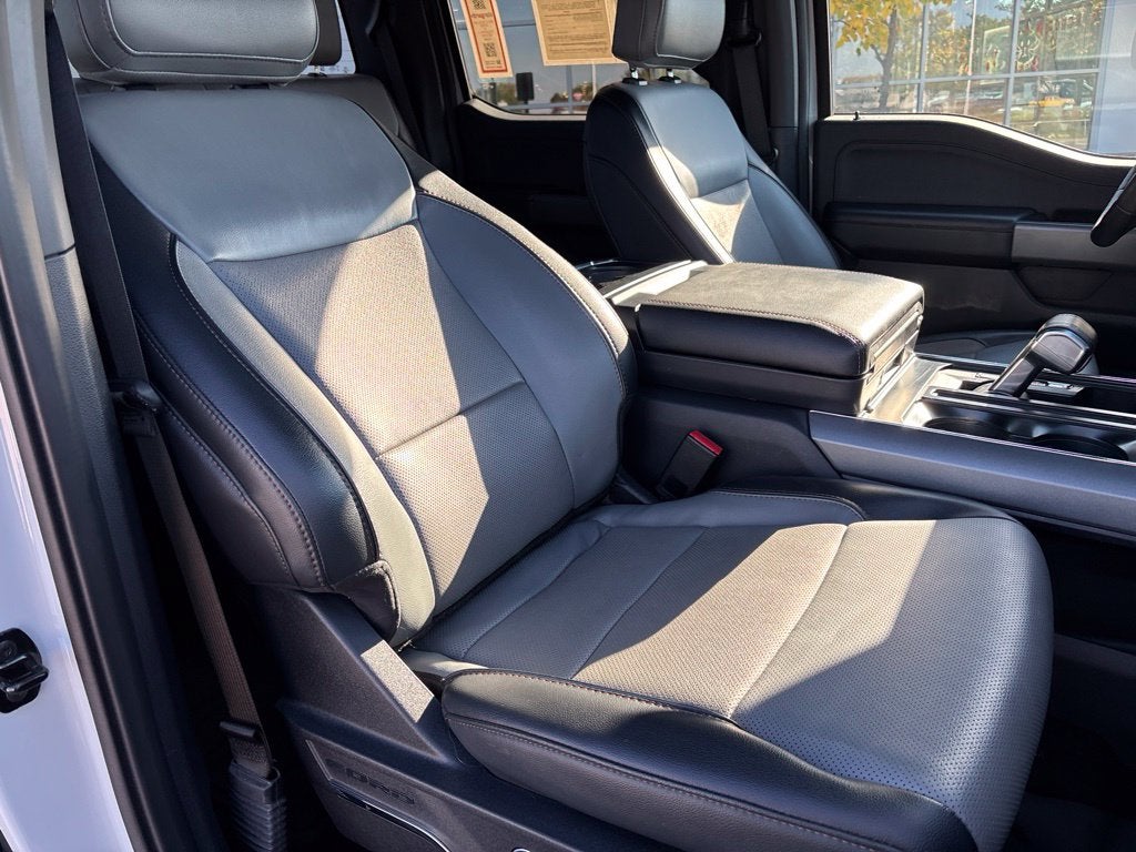 2023 Ford F-150 Lightning LARIAT
