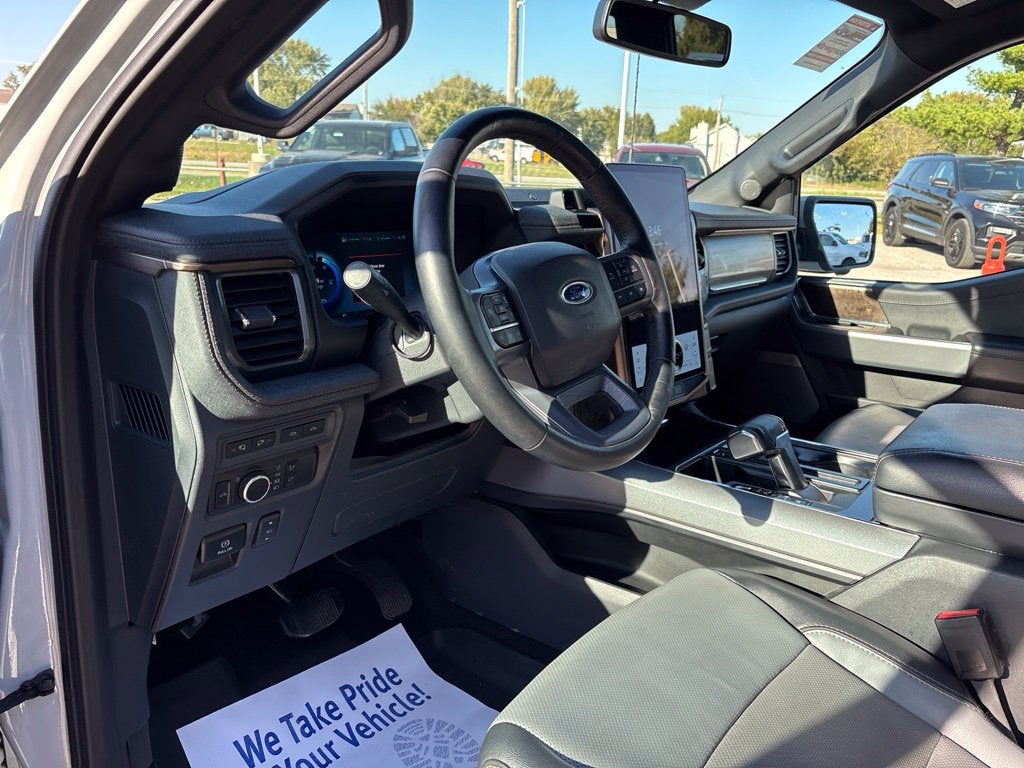 2023 Ford F-150 Lightning LARIAT