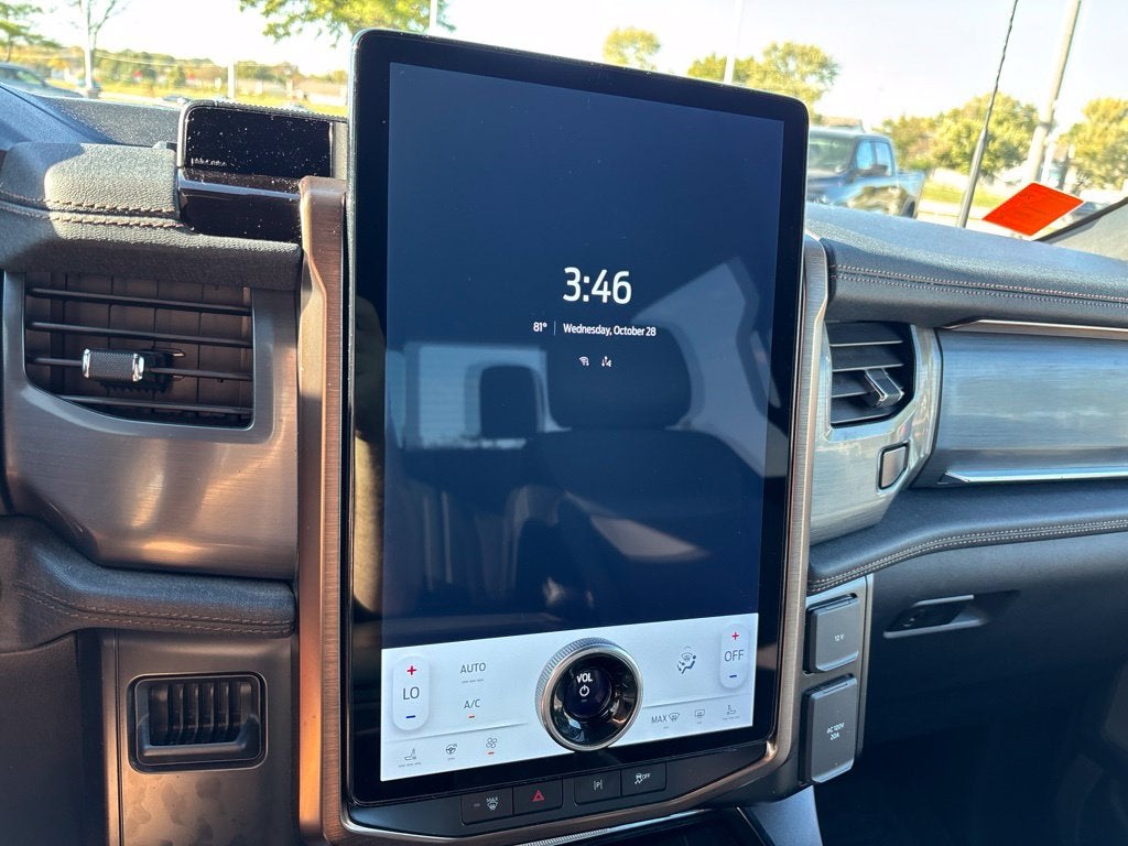 2023 Ford F-150 Lightning LARIAT
