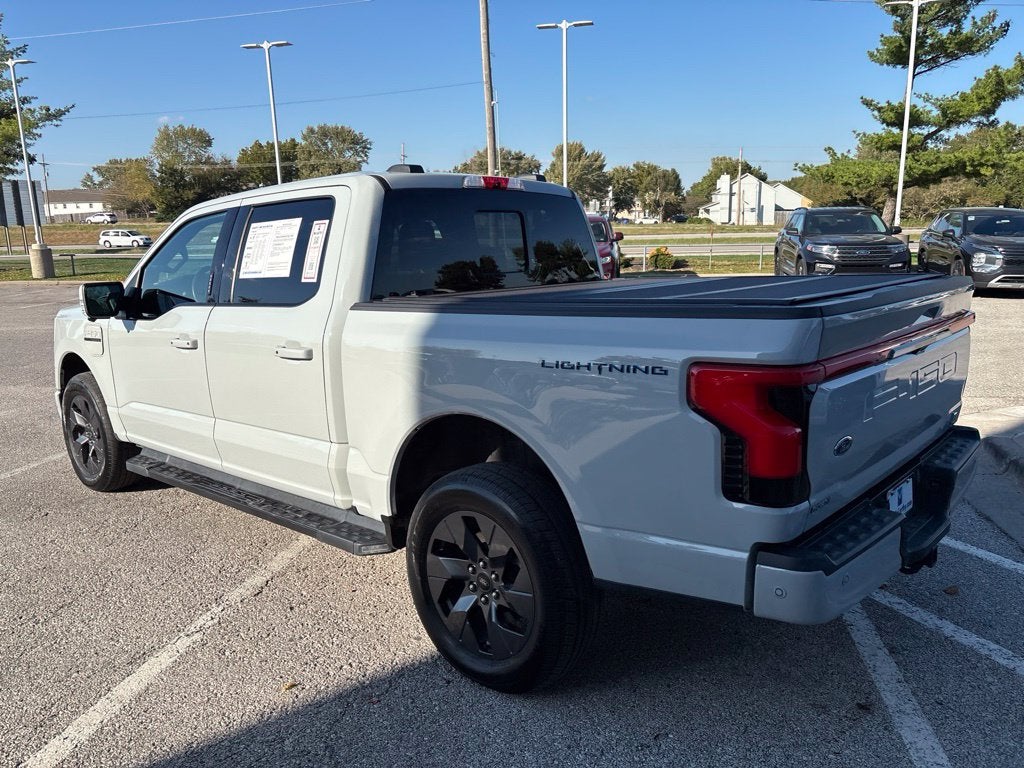 2023 Ford F-150 Lightning LARIAT