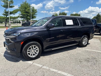 2024 Chevrolet Suburban 4WD LT