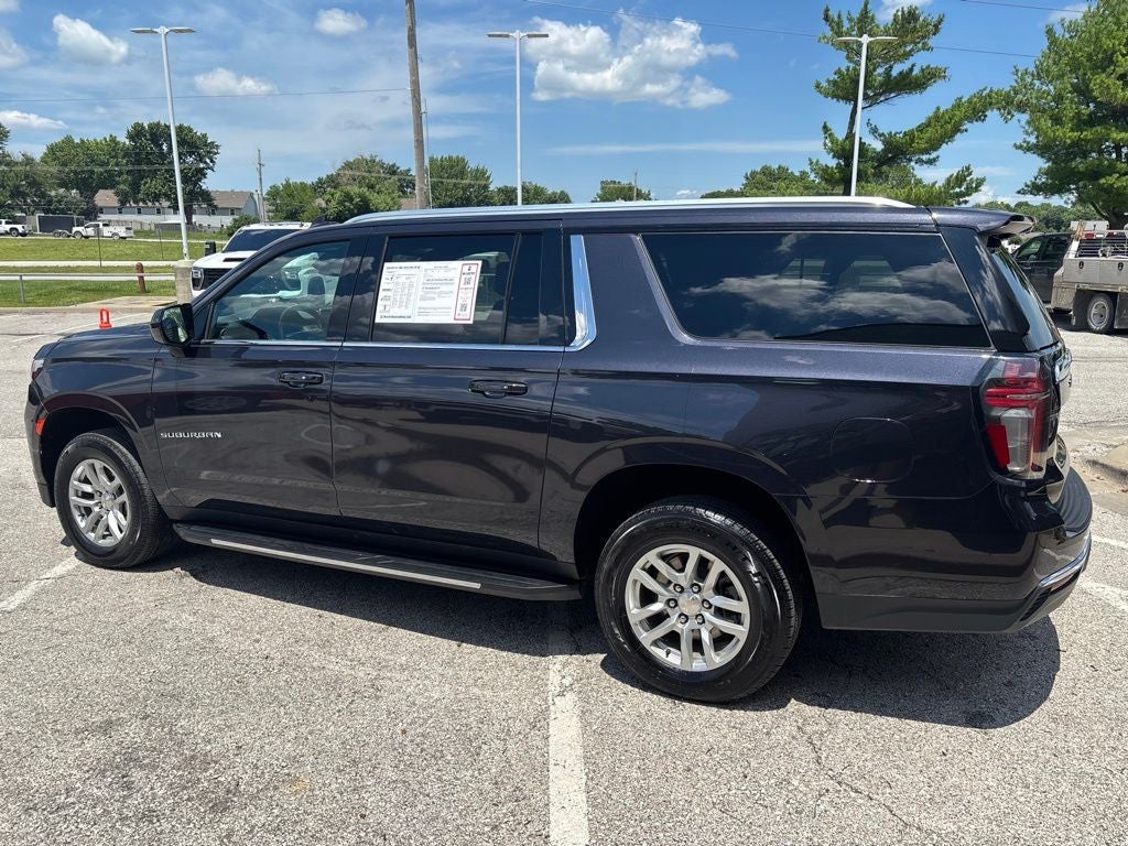 2024 Chevrolet Suburban 4WD LT