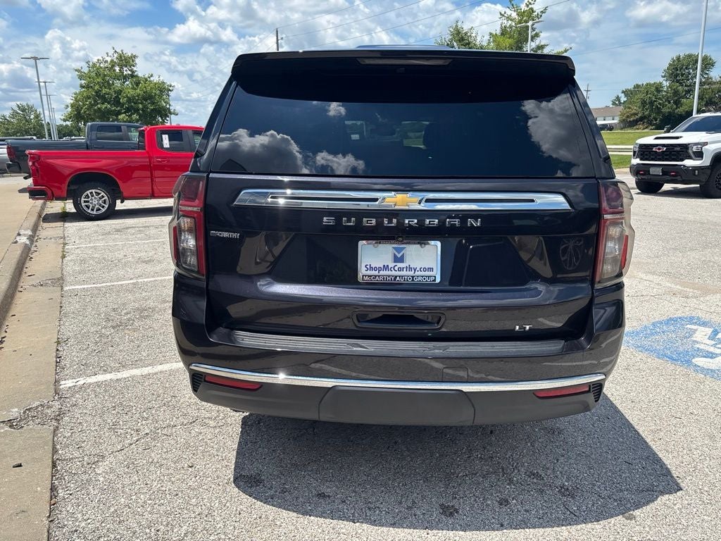 2024 Chevrolet Suburban 4WD LT