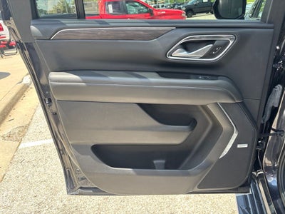2024 Chevrolet Suburban 4WD LT