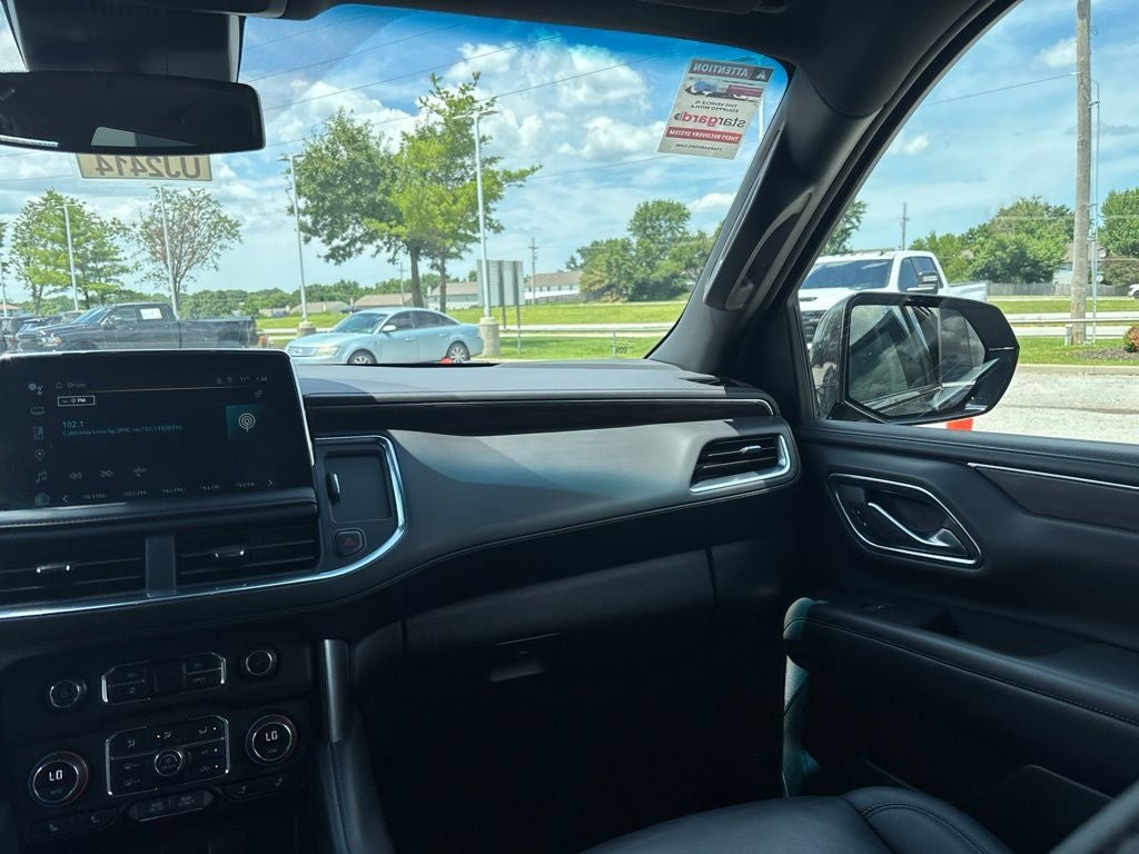 2024 Chevrolet Suburban 4WD LT