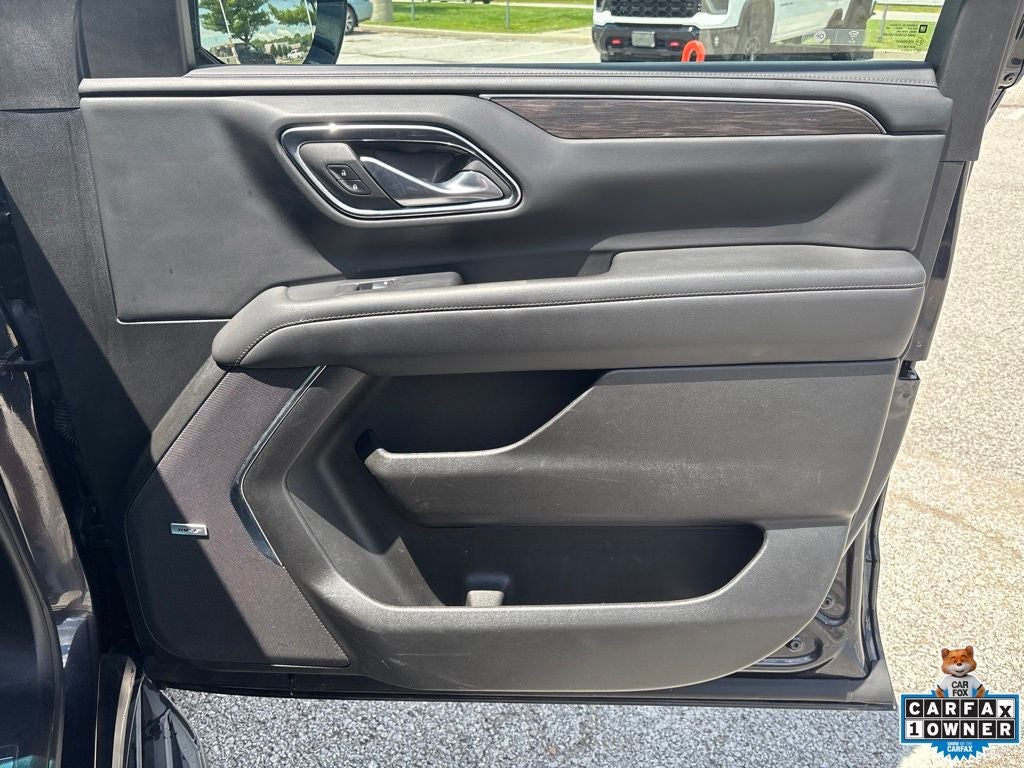 2024 Chevrolet Suburban 4WD LT