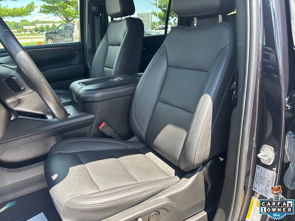 2024 Chevrolet Suburban 4WD LT