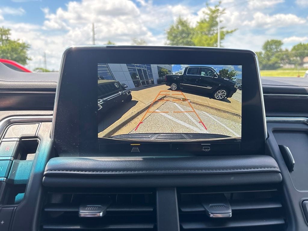 2024 Chevrolet Suburban 4WD LT