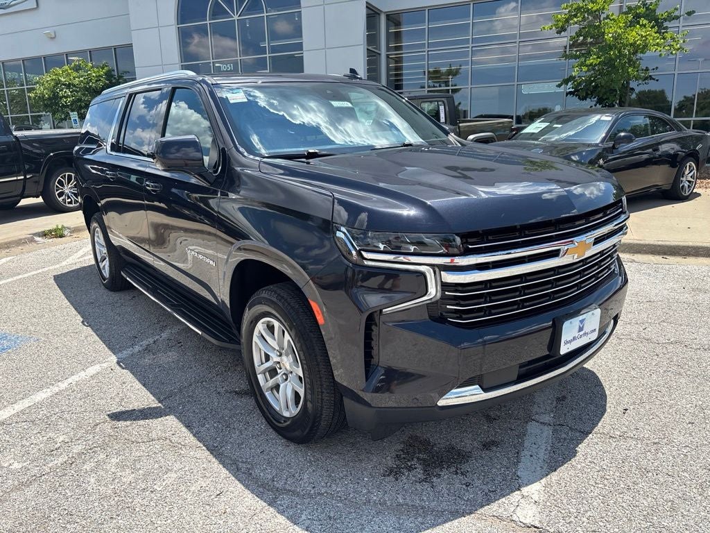 2024 Chevrolet Suburban 4WD LT