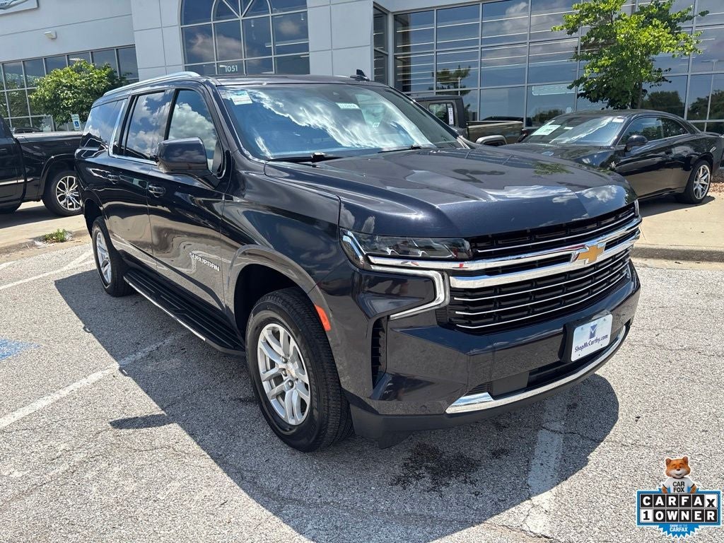 2024 Chevrolet Suburban 4WD LT