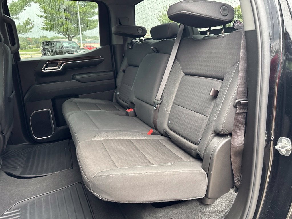 2024 GMC Sierra 1500 4WD Crew Cab Short Box Elevation with 3VL