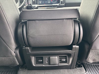 2024 GMC Sierra 1500 4WD Crew Cab Short Box Elevation with 3VL