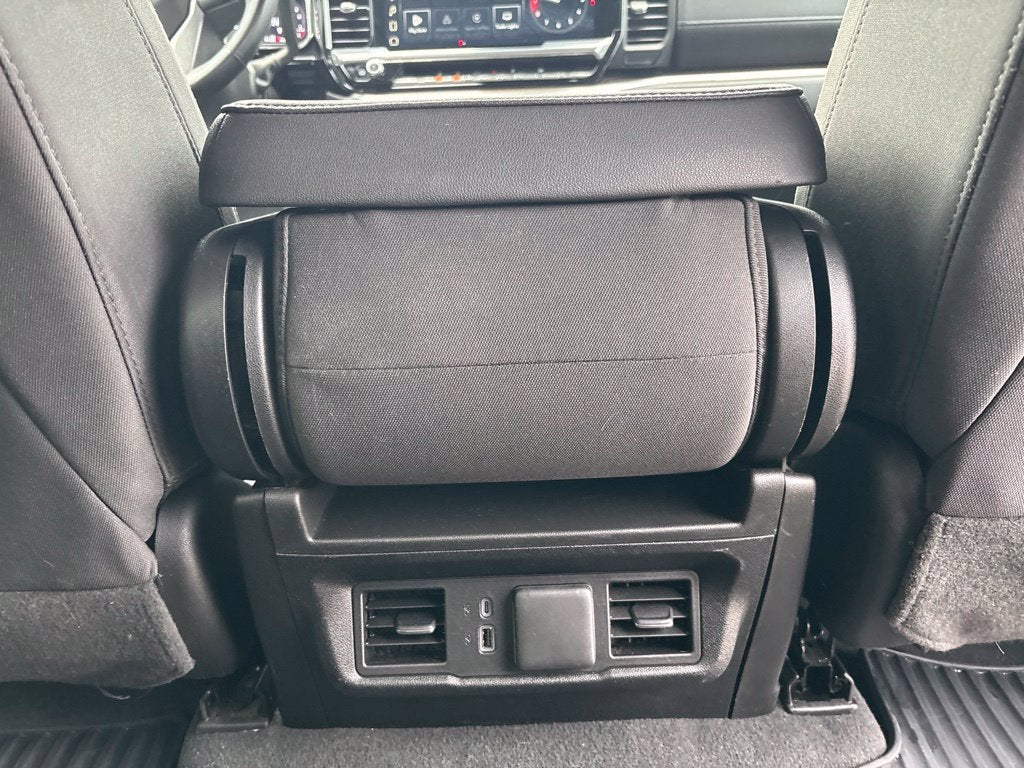 2024 GMC Sierra 1500 4WD Crew Cab Short Box Elevation with 3VL