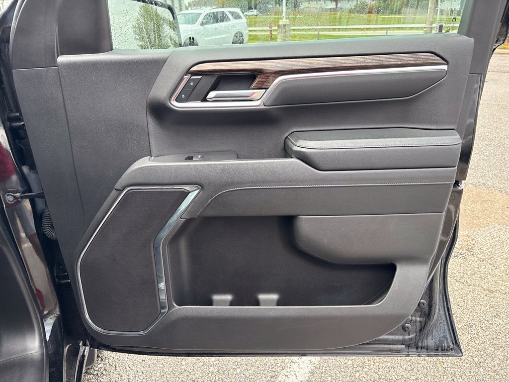 2024 GMC Sierra 1500 4WD Crew Cab Short Box Elevation with 3VL