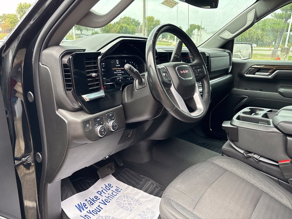 2024 GMC Sierra 1500 4WD Crew Cab Short Box Elevation with 3VL