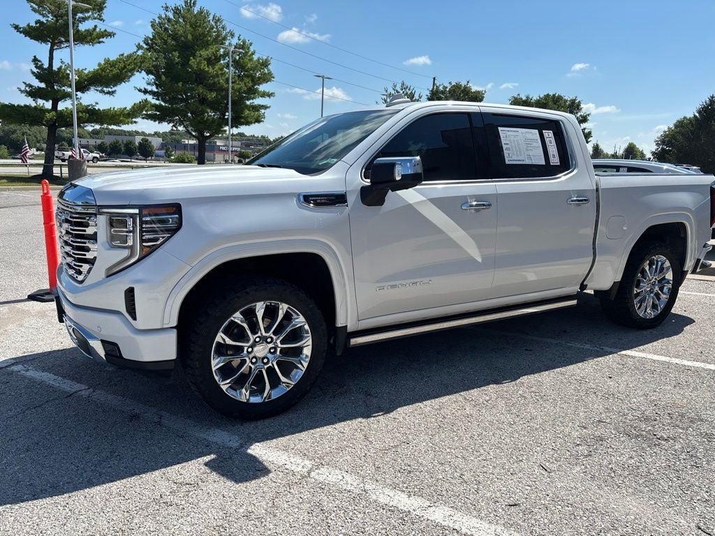 2023 GMC Sierra 1500 4WD Crew Cab Short Box Denali