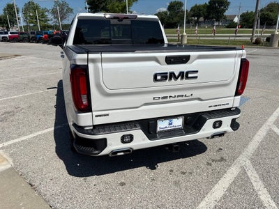 2023 GMC Sierra 1500 4WD Crew Cab Short Box Denali