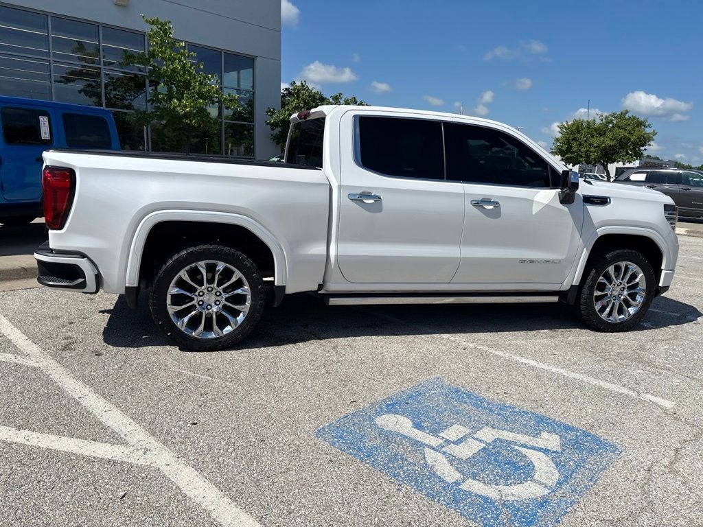 2023 GMC Sierra 1500 4WD Crew Cab Short Box Denali