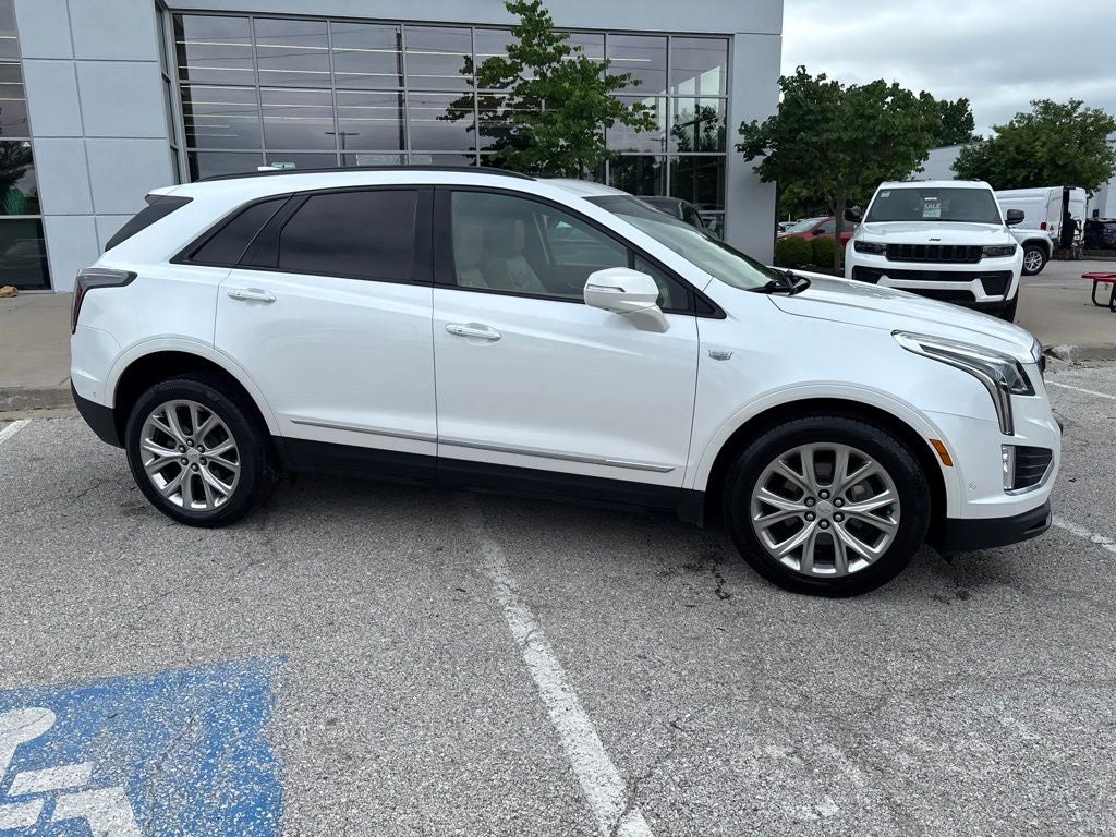 2020 Cadillac XT5 Sport