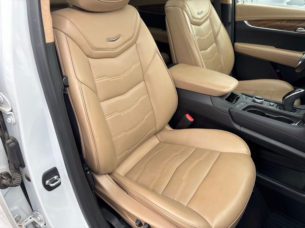2020 Cadillac XT5 Sport