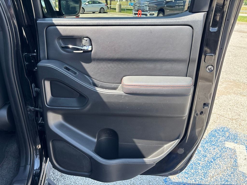 2023 Nissan Frontier Crew Cab PRO-4X 4x4