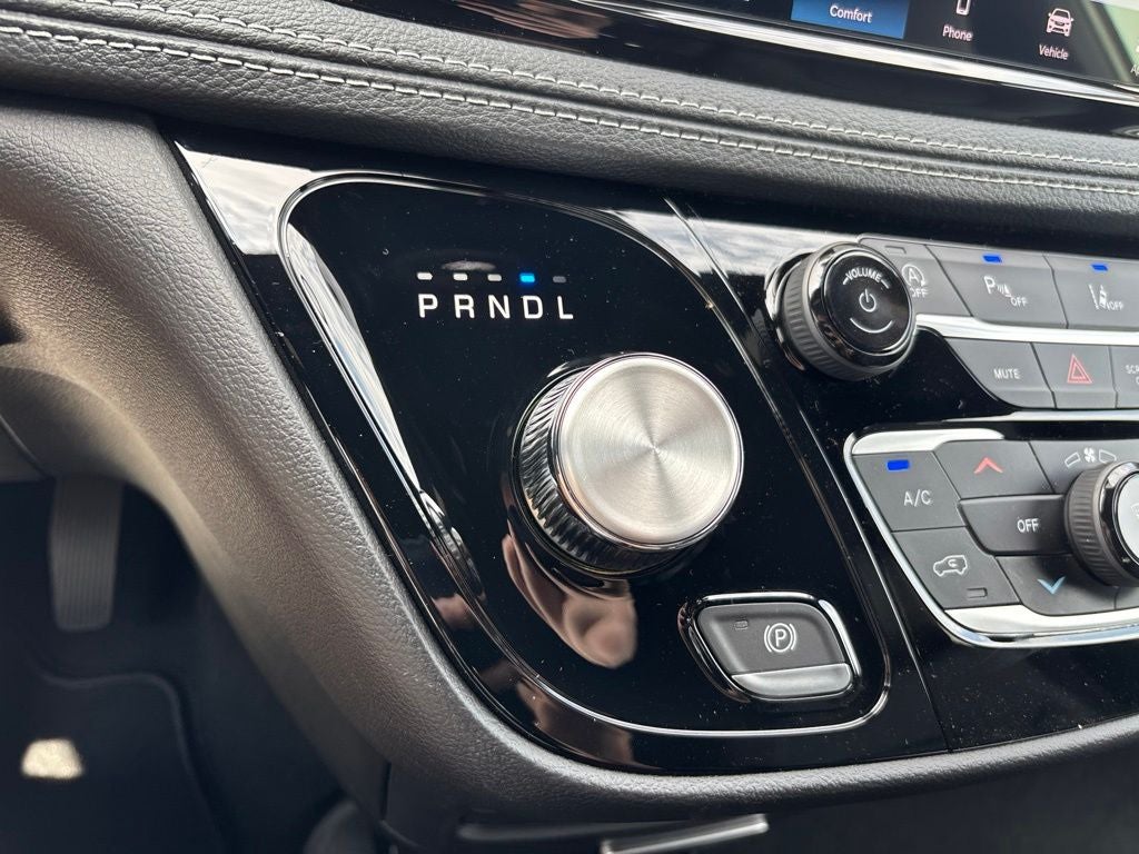 2027 Chrysler Pacifica PACIFICA SELECT