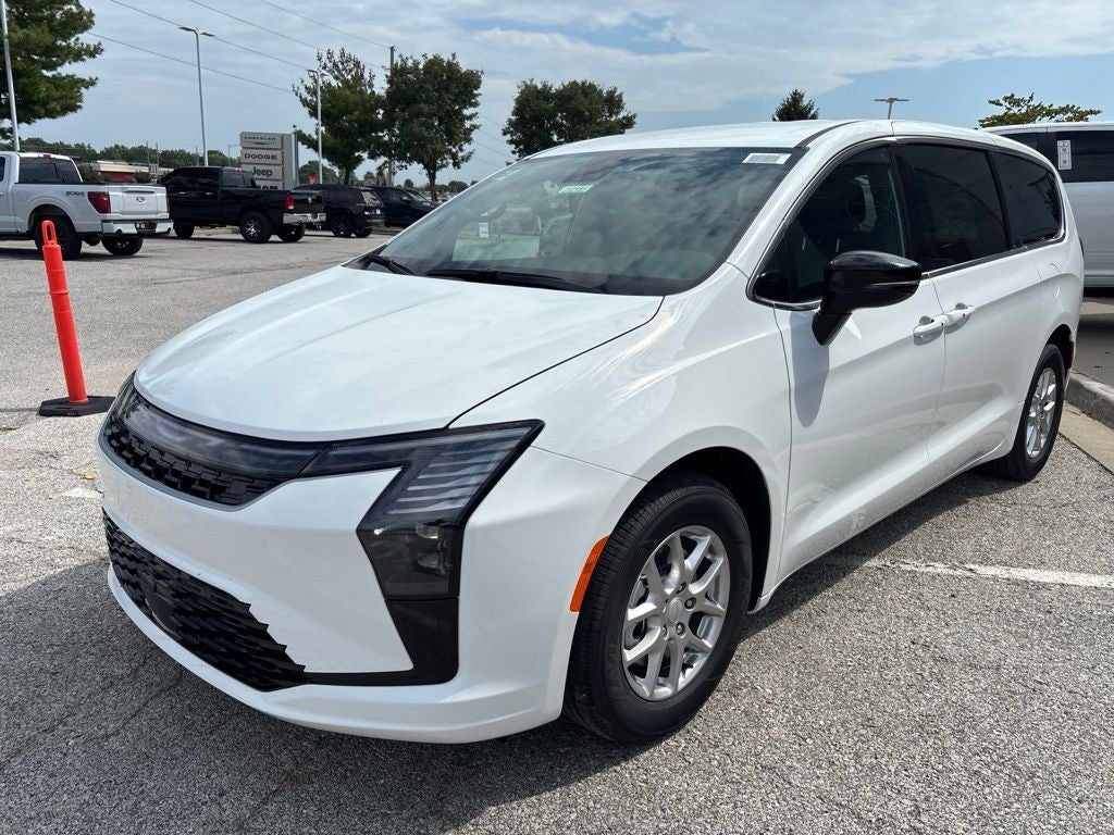 2027 Chrysler Pacifica PACIFICA SELECT