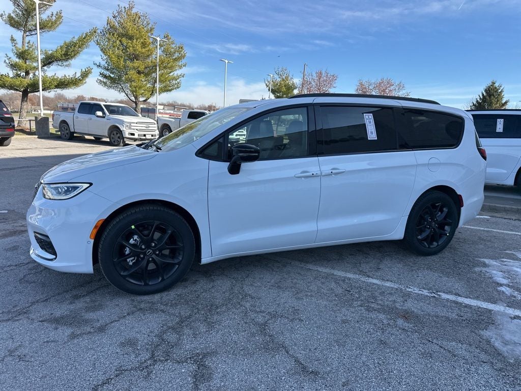 2026 Chrysler Pacifica PACIFICA SELECT