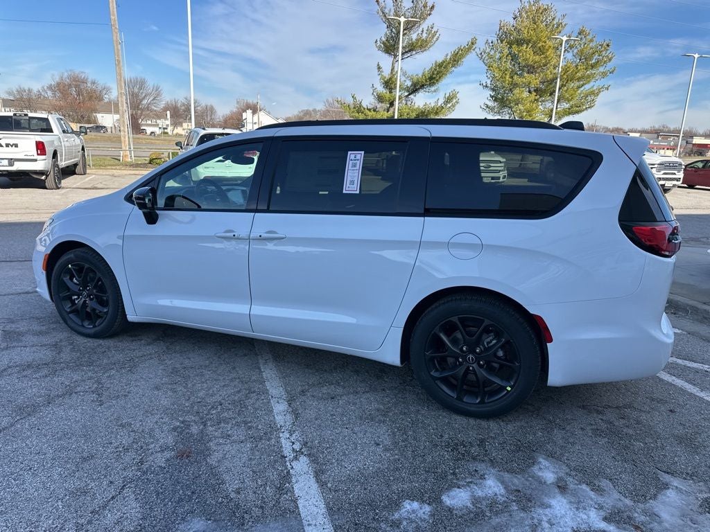 2026 Chrysler Pacifica PACIFICA SELECT
