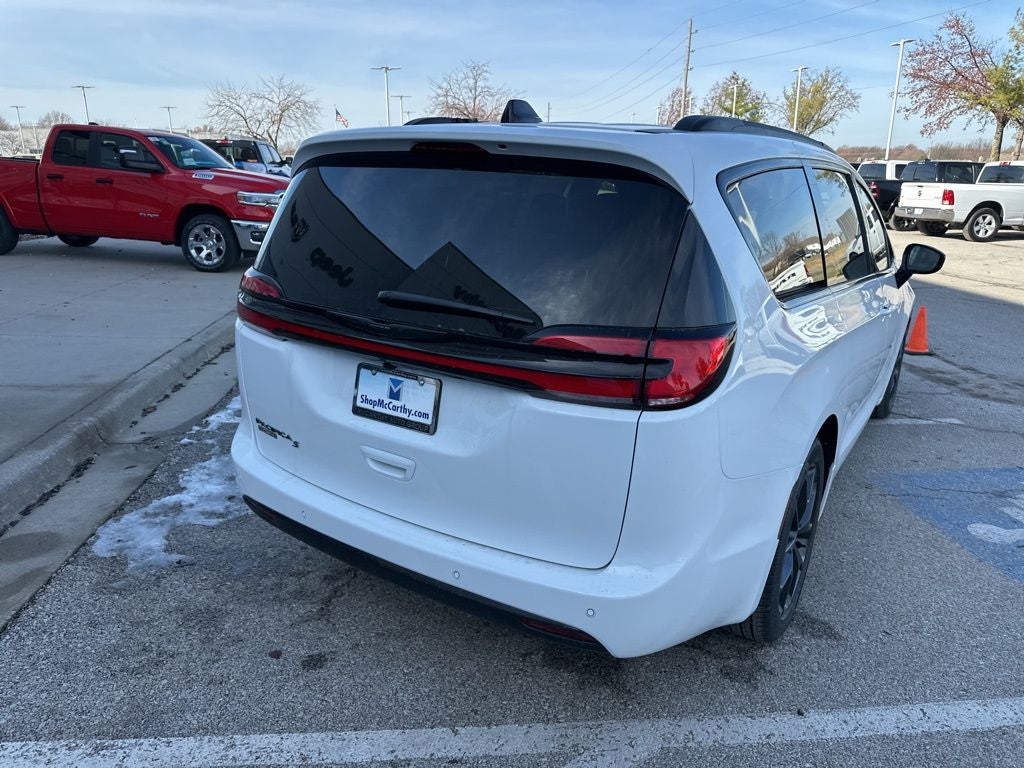 2026 Chrysler Pacifica PACIFICA SELECT