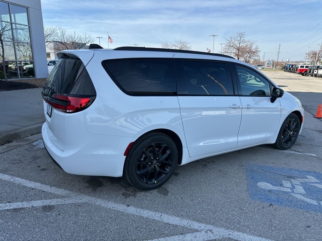 2026 Chrysler Pacifica PACIFICA SELECT
