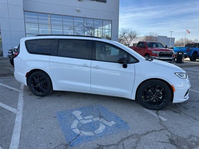 2026 Chrysler Pacifica PACIFICA SELECT