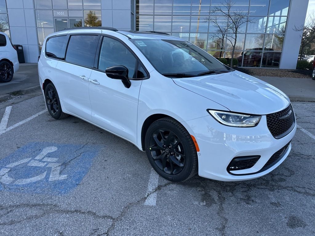 2026 Chrysler Pacifica PACIFICA SELECT