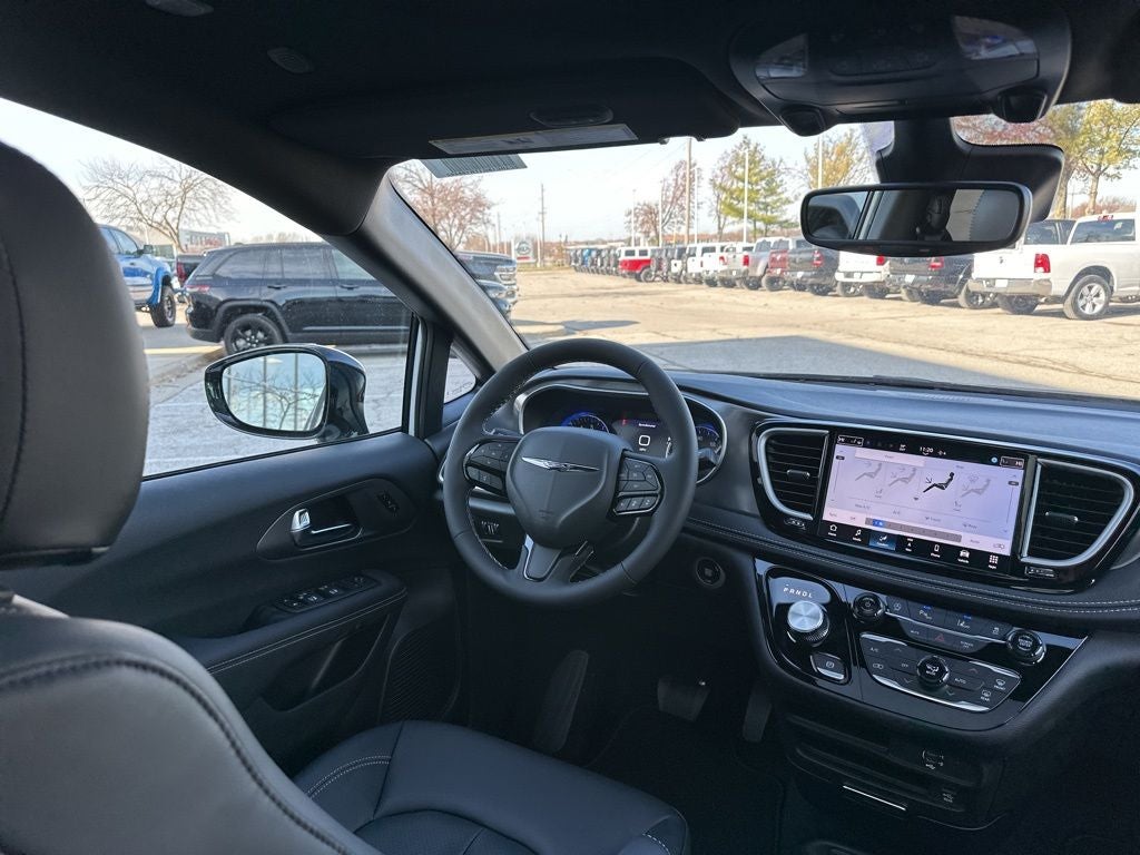 2026 Chrysler Pacifica PACIFICA SELECT