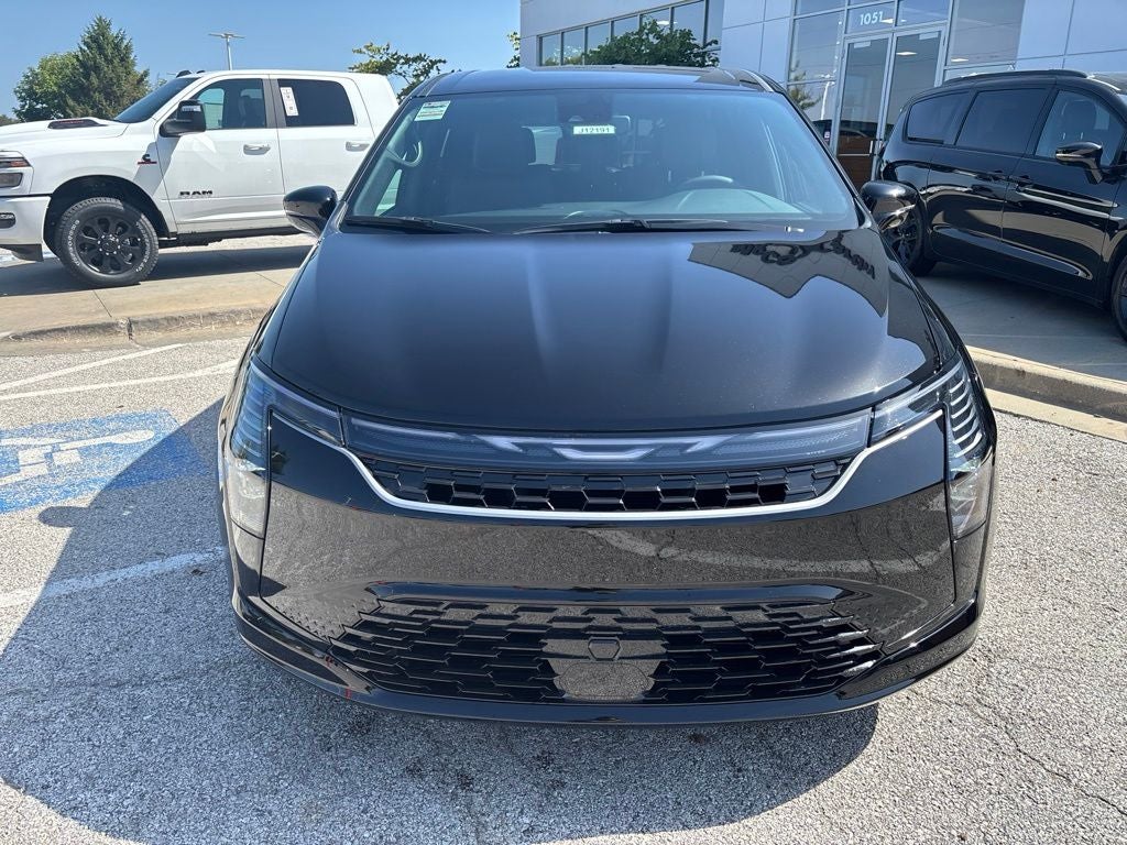 2027 Chrysler Pacifica PACIFICA SELECT