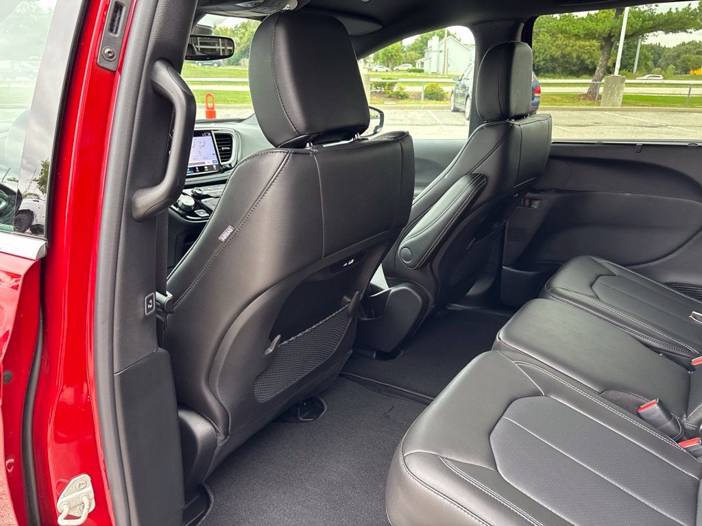 2027 Chrysler Pacifica PACIFICA SELECT