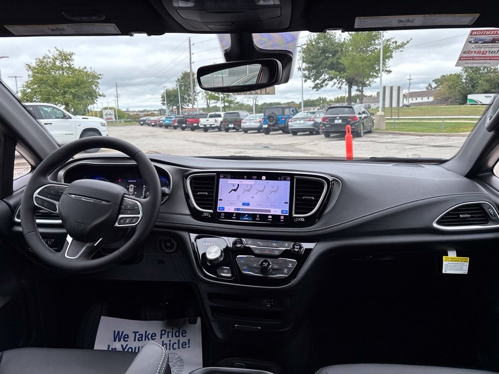 2027 Chrysler Pacifica PACIFICA SELECT