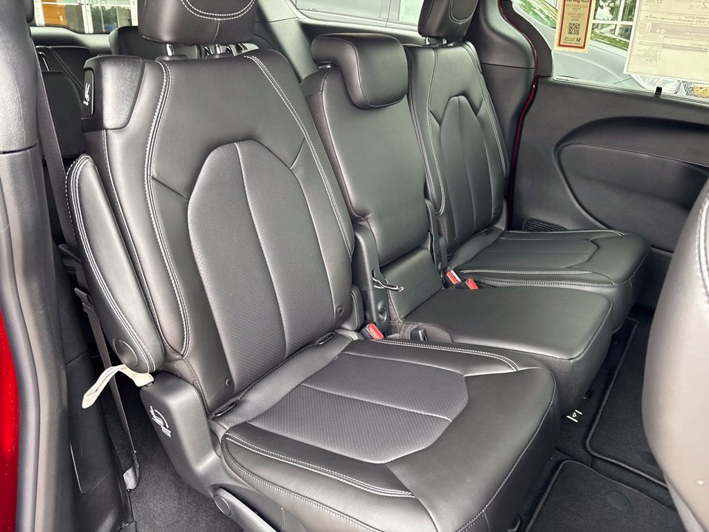 2027 Chrysler Pacifica PACIFICA SELECT