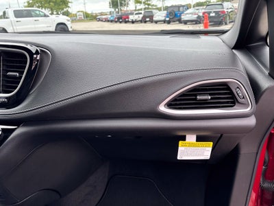 2027 Chrysler Pacifica PACIFICA SELECT