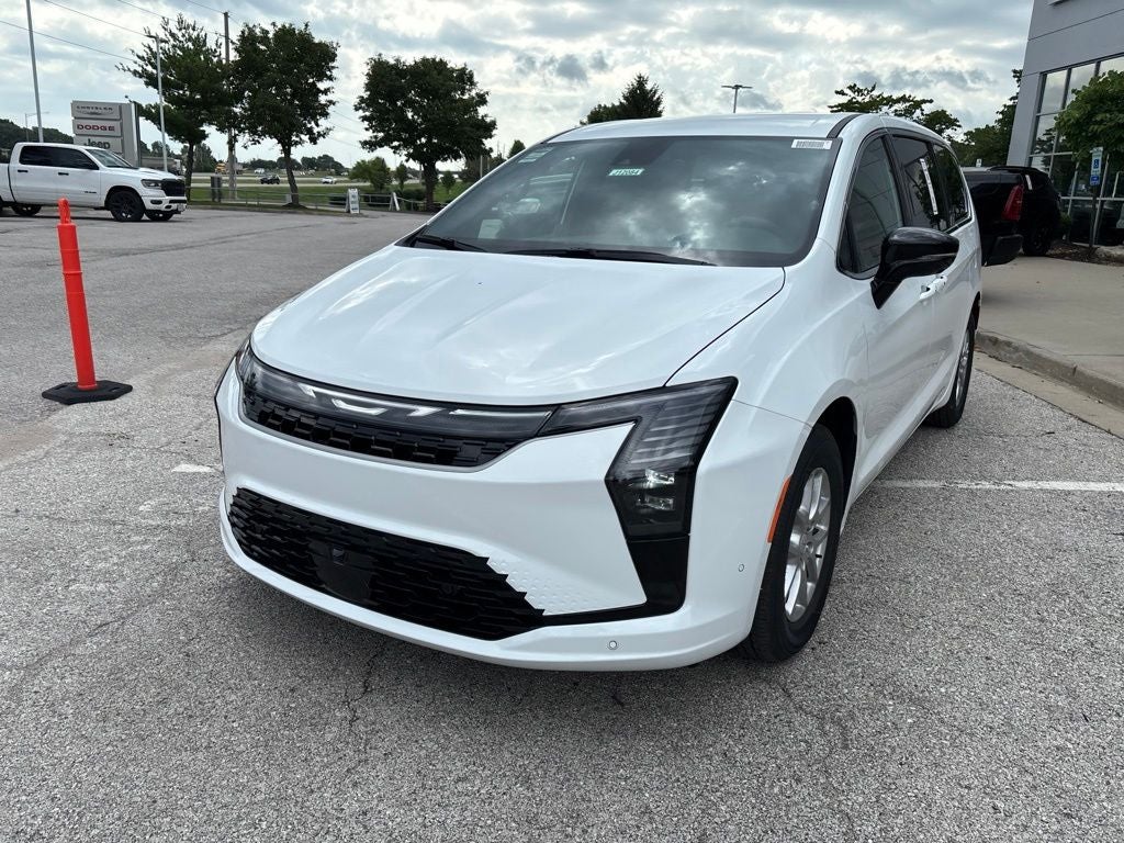 2027 Chrysler Pacifica PACIFICA SELECT