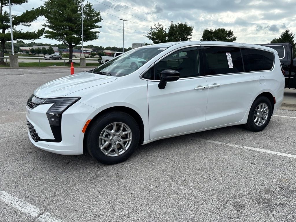 2027 Chrysler Pacifica PACIFICA SELECT