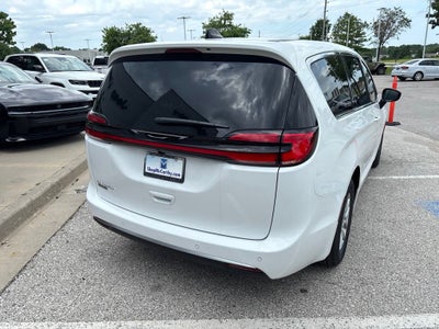 2027 Chrysler Pacifica PACIFICA SELECT