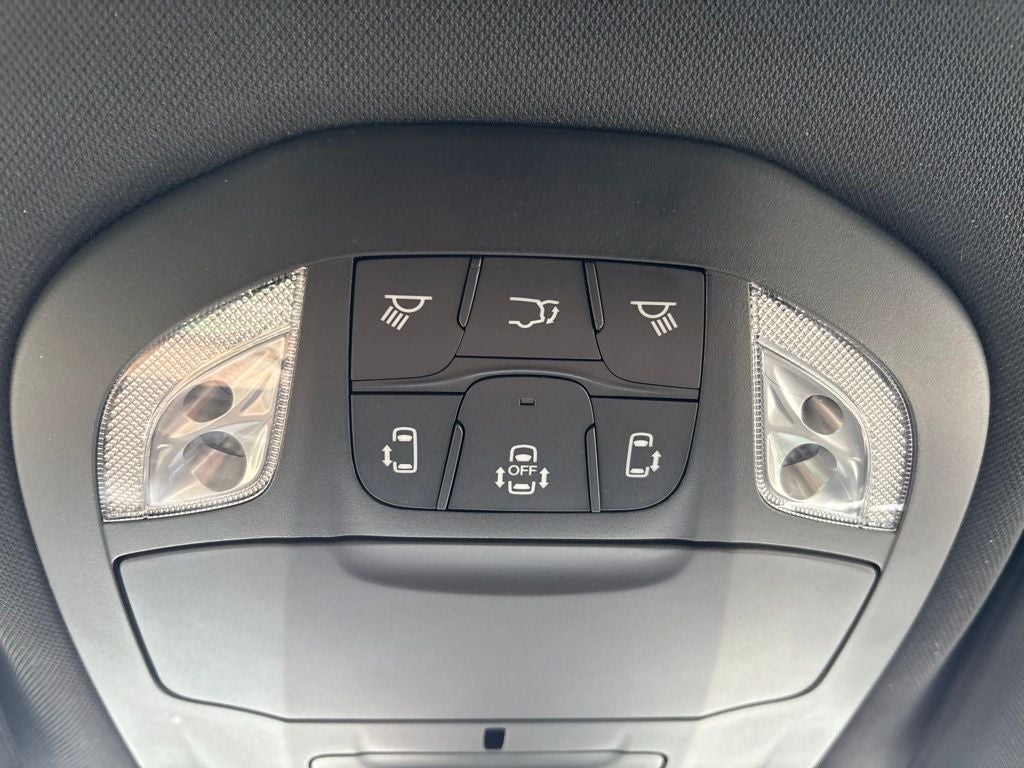 2027 Chrysler Pacifica PACIFICA SELECT