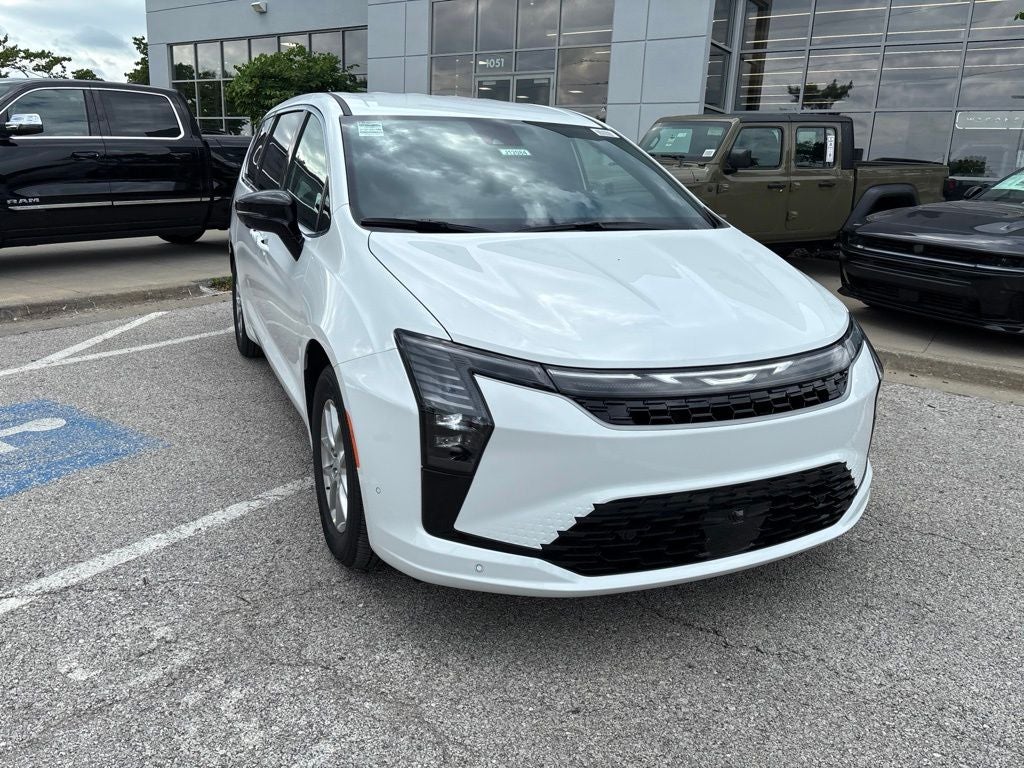 2027 Chrysler Pacifica PACIFICA SELECT