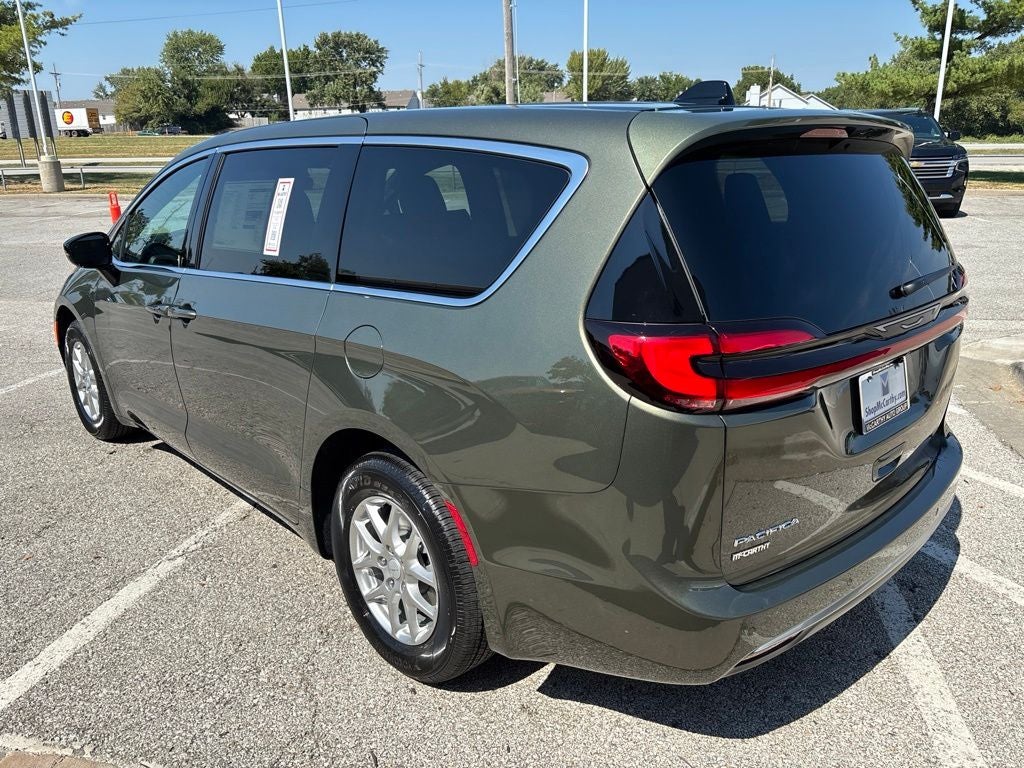 2027 Chrysler Pacifica PACIFICA SELECT