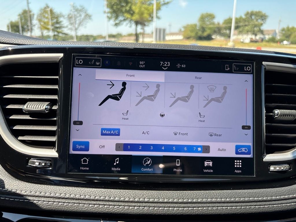 2027 Chrysler Pacifica PACIFICA SELECT